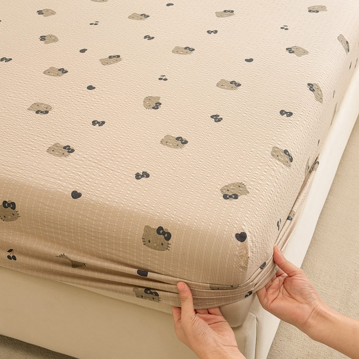 91家纺网 家纺一手货源 找家纺 贝扬思家纺 2026新款高克重泡芙纱印花款单床笠床笠单件-浅糯 CL浅糯-咖啡小猫