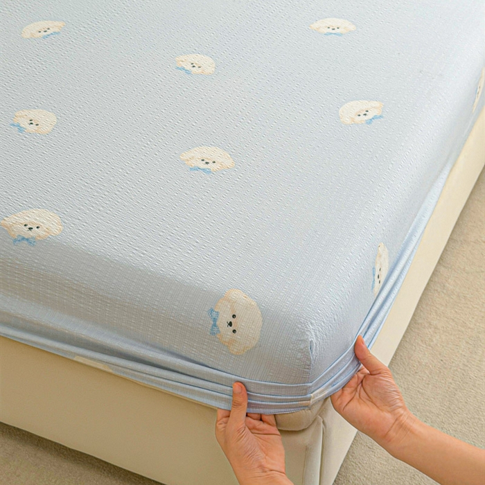 91家纺网 家纺一手货源 找家纺 贝扬思家纺 2026新款高克重泡芙纱印花款单床笠床笠单件-浅糯 CL浅糯-蓝领结狗