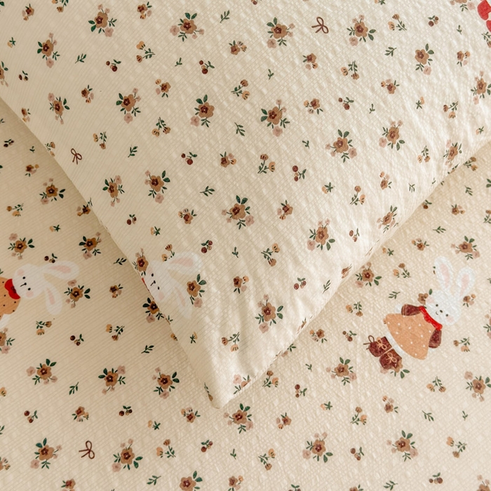 91家纺网 家纺一手货源 找家纺 贝扬思家纺 2026新款高克重泡芙纱印花款单床笠床笠单件-浅糯 CL浅糯-田园兔