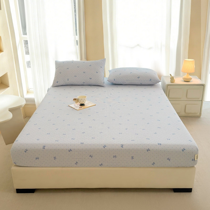 91家纺网 家纺一手货源 找家纺 贝扬思家纺 2026新款高克重泡芙纱印花款单床笠床笠单件-浅糯 CL浅糯-予诗蓝