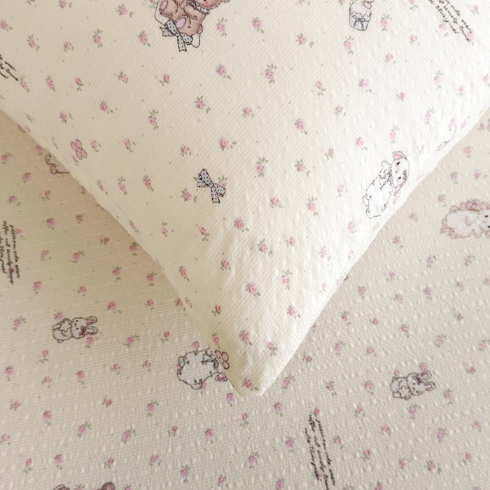 91家纺网 家纺一手货源 找家纺 贝扬思家纺 2026新款高克重泡芙纱印花款单床笠床笠单件-浅糯 CL浅糯-悦悦小兔