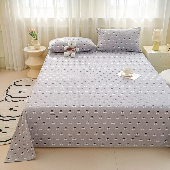 91家纺网 家纺一手货源 找家纺 贝扬思家纺 2026新款高克重泡芙纱印花款单床单-软糖 CD软糖-灰樱桃