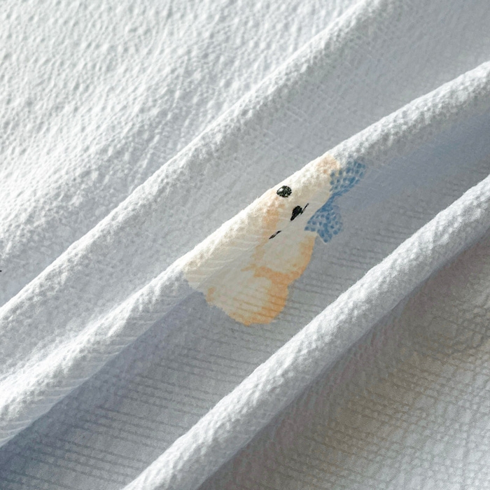 91家纺网 家纺一手货源 找家纺 贝扬思家纺 2026新款高克重泡芙纱印花款单床单-软糖 CD软糖-蓝领结狗