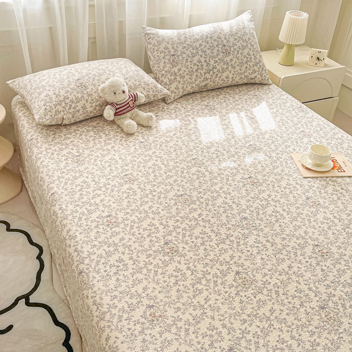 91家纺网 家纺一手货源 找家纺 贝扬思家纺 2026新款高克重泡芙纱印花款单床单-软糖 CD软糖-蕾丝花匣