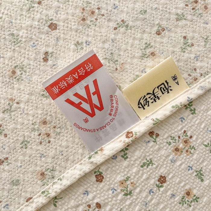 91家纺网 家纺一手货源 找家纺 贝扬思家纺 2026新款高克重泡芙纱印花款单床单-软糖 CD软糖-木马小花团