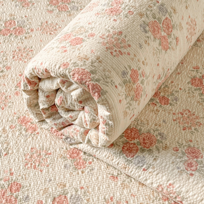 91家纺网 家纺一手货源 找家纺 贝扬思家纺 2026新款高克重泡芙纱印花款单床单-软糖 CD软糖-日光漫游