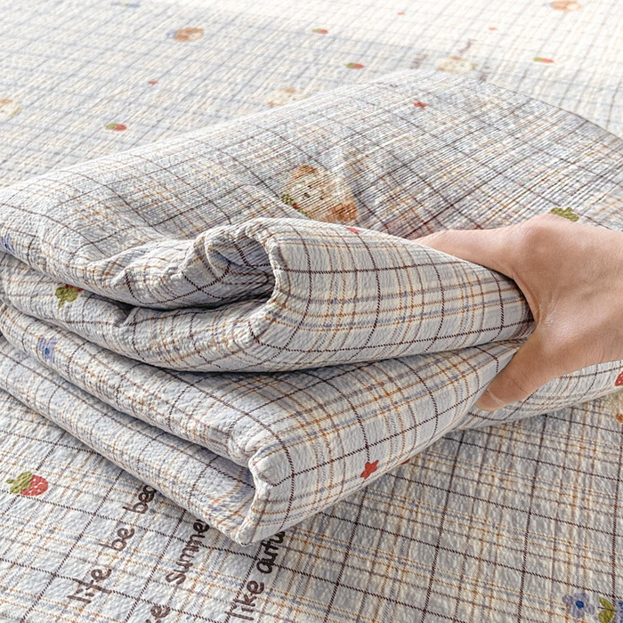 91家纺网 家纺一手货源 找家纺 贝扬思家纺 2026新款高克重泡芙纱印花款单床单-软糖 CD软糖-四季狗