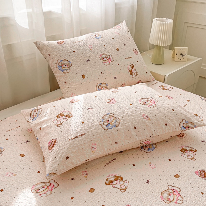 91家纺网 家纺一手货源 找家纺 贝扬思家纺 2026新款高克重泡芙纱印花款单床单-软糖 CD软糖-甜品萌狗