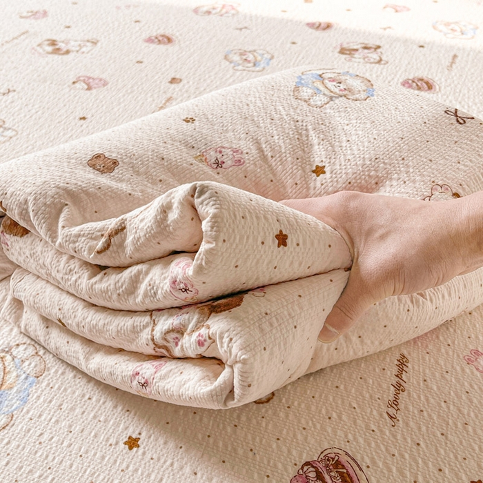 91家纺网 家纺一手货源 找家纺 贝扬思家纺 2026新款高克重泡芙纱印花款单床单-软糖 CD软糖-甜品萌狗