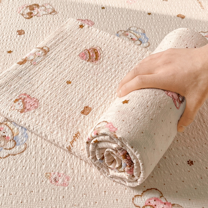 91家纺网 家纺一手货源 找家纺 贝扬思家纺 2026新款高克重泡芙纱印花款单床单-软糖 CD软糖-甜品萌狗