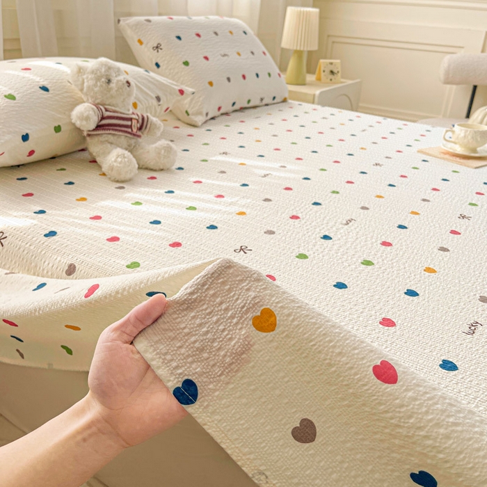 91家纺网 家纺一手货源 找家纺 贝扬思家纺 2026新款高克重泡芙纱印花款单床单-软糖 CD软糖-微笑彩心