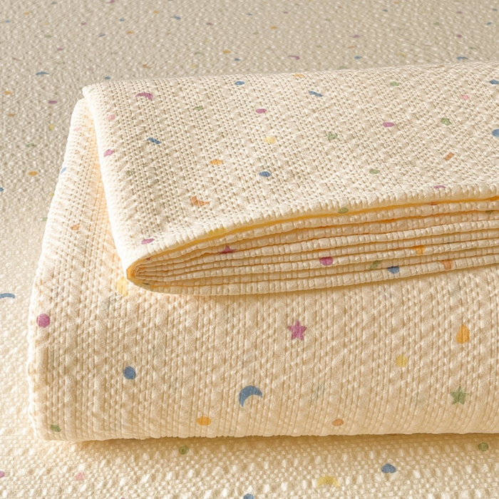 91家纺网 家纺一手货源 找家纺 贝扬思家纺 2026新款高克重泡芙纱印花款单床单-软糖 CD软糖-星月糖粒