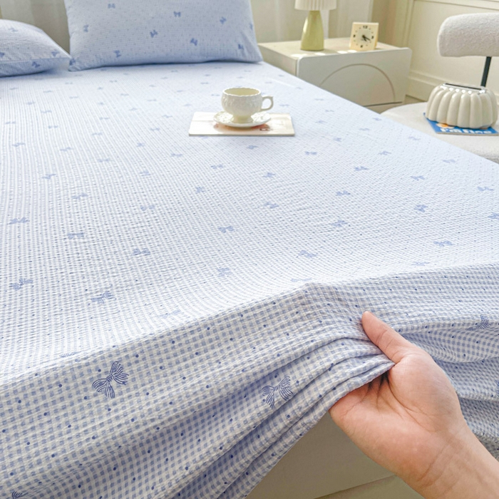 91家纺网 家纺一手货源 找家纺 贝扬思家纺 2026新款高克重泡芙纱印花款单床单-软糖 CD软糖-予诗蓝