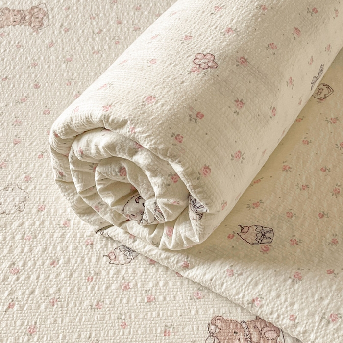 91家纺网 家纺一手货源 找家纺 贝扬思家纺 2026新款高克重泡芙纱印花款单床单-软糖 CD软糖-悦悦小兔
