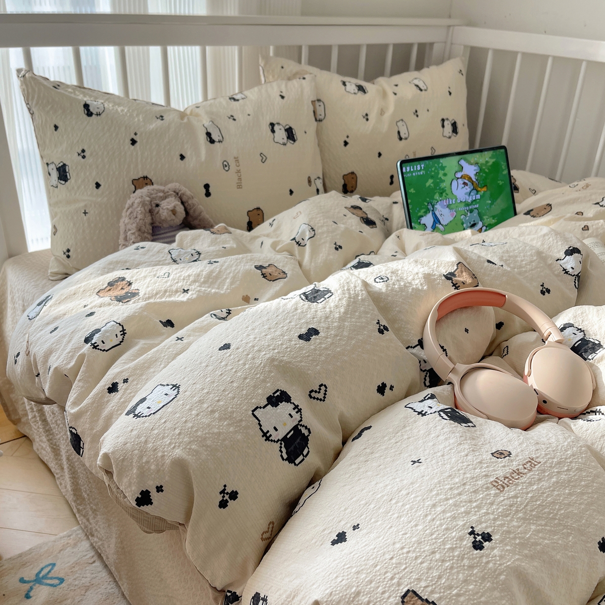 91家纺网 家纺一手货源 找家纺 （总）贝扬思家纺 2026新款高品质A类泡芙纱-可爱猫猫系列普通款四件套（110g）