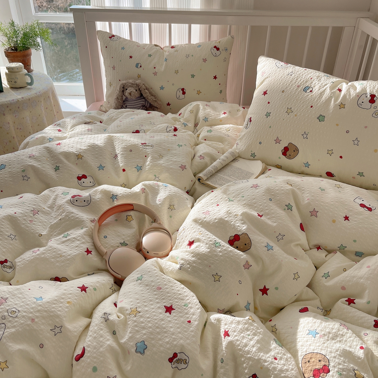 91家纺网 家纺一手货源 找家纺 贝扬思家纺 2026新款高品质A类泡芙纱-可爱猫猫系列普通款四件套（110g） 星芒凯蒂