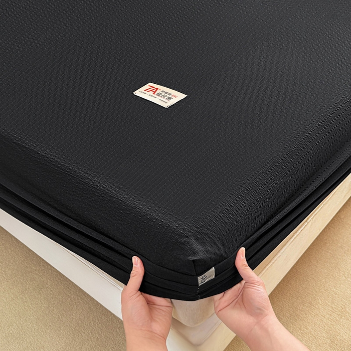 91家纺网 家纺一手货源 找家纺 贝扬思家纺 2026新款高品质A类泡芙纱纯色单床笠系列-110g CL-黑色