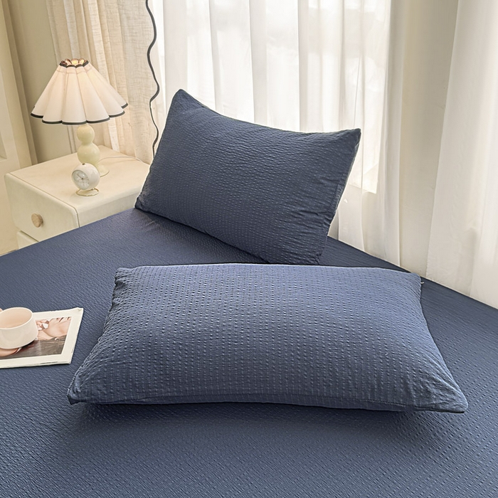 91家纺网 家纺一手货源 找家纺 贝扬思家纺 2026新款高品质A类泡芙纱纯色单床笠系列-110g CL-深蓝