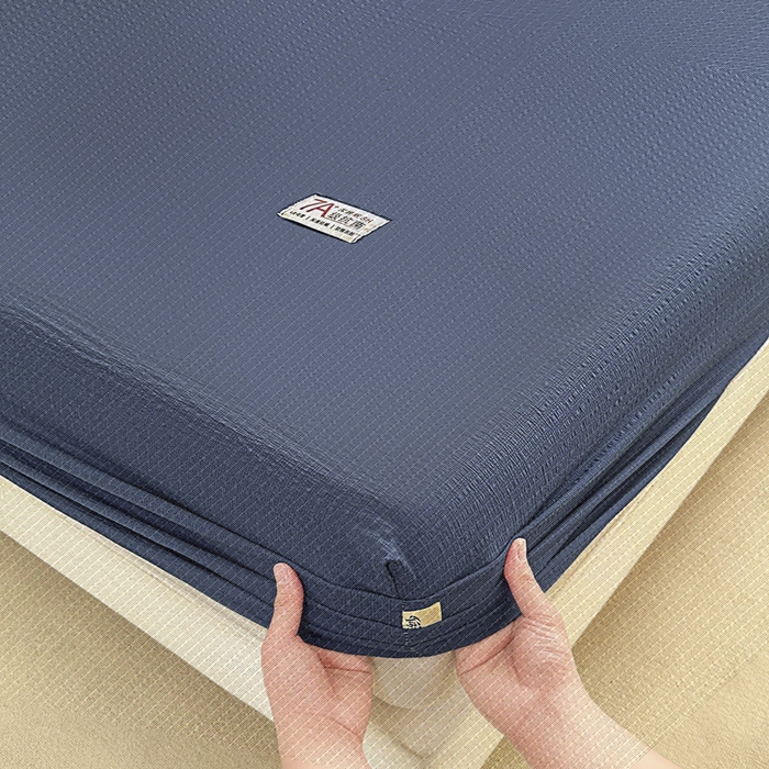 91家纺网 家纺一手货源 找家纺 贝扬思家纺 2026新款高品质A类泡芙纱纯色单床笠系列-110g CL-深蓝