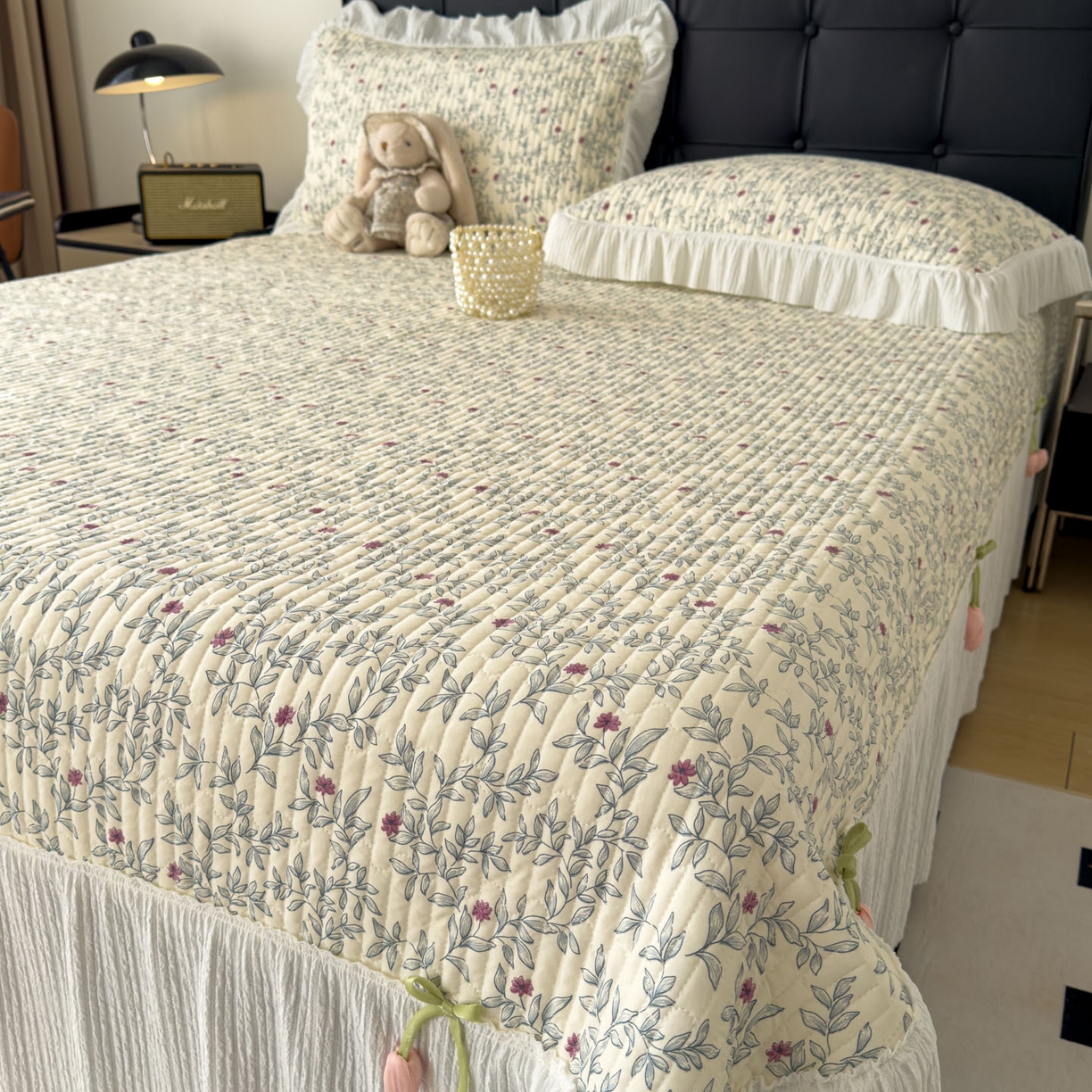 91家纺网 家纺一手货源 找家纺 花漾家居 2026新款雪尼尔雪纺蕾丝大花边床盖单品床盖单件三件套 连理枝