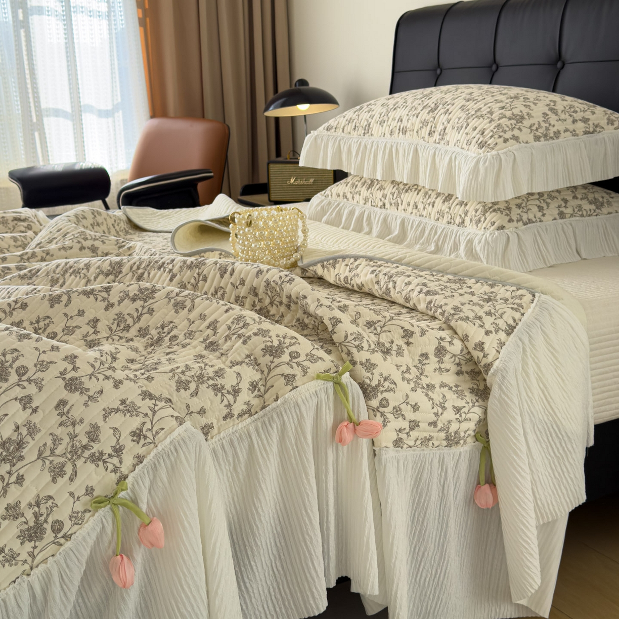 91家纺网 家纺一手货源 找家纺 花漾家居 2026新款雪尼尔雪纺蕾丝大花边床盖单品床盖单件三件套 木兰