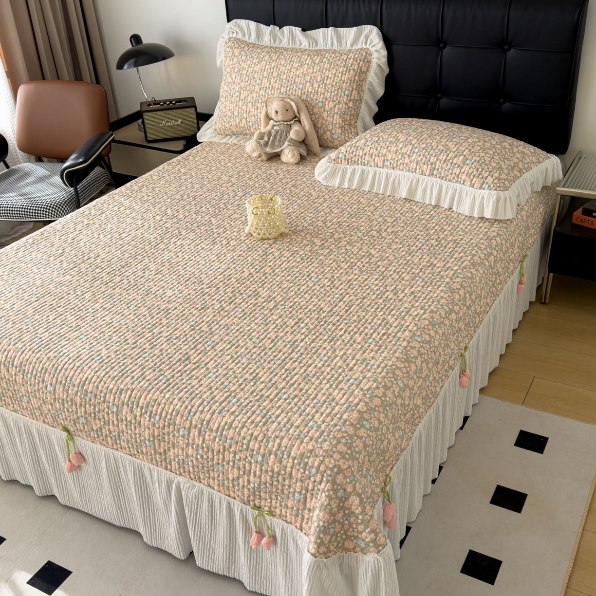 91家纺网 家纺一手货源 找家纺 花漾家居 2026新款雪尼尔雪纺蕾丝大花边床盖单品床盖单件三件套 晴川