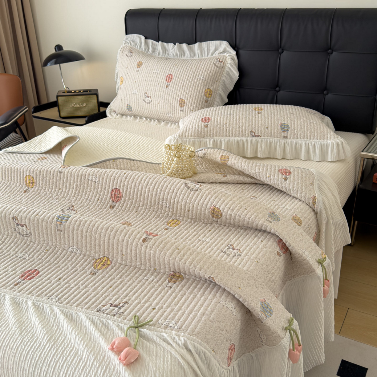 91家纺网 家纺一手货源 找家纺 花漾家居 2026新款雪尼尔雪纺蕾丝大花边床盖单品床盖单件三件套 热气球