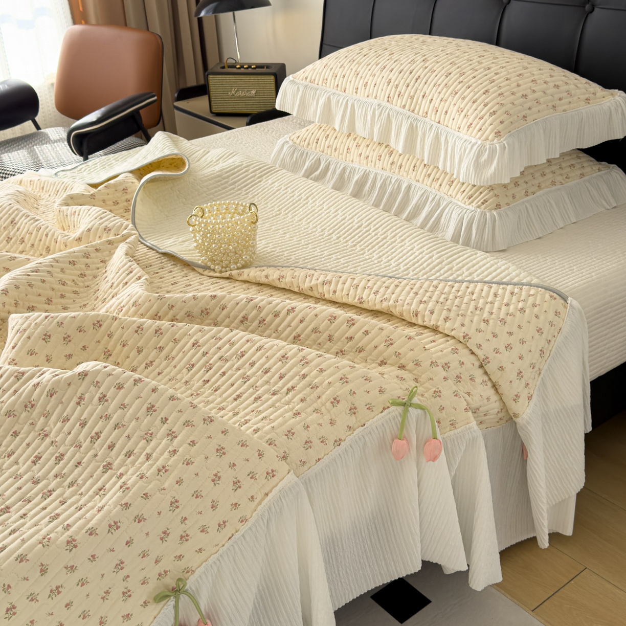 91家纺网 家纺一手货源 找家纺 花漾家居 2026新款雪尼尔雪纺蕾丝大花边床盖单品床盖单件三件套 小杏芙