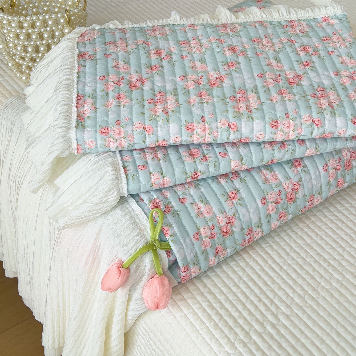 91家纺网 家纺一手货源 找家纺 花漾家居 2026新款雪尼尔雪纺蕾丝大花边床盖单品床盖单件三件套 伊水芙蓉