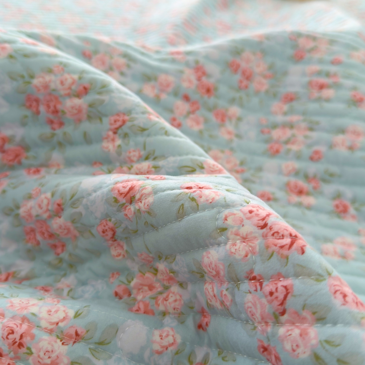 91家纺网 家纺一手货源 找家纺 花漾家居 2026新款雪尼尔雪纺蕾丝大花边床盖单品床盖单件三件套 伊水芙蓉