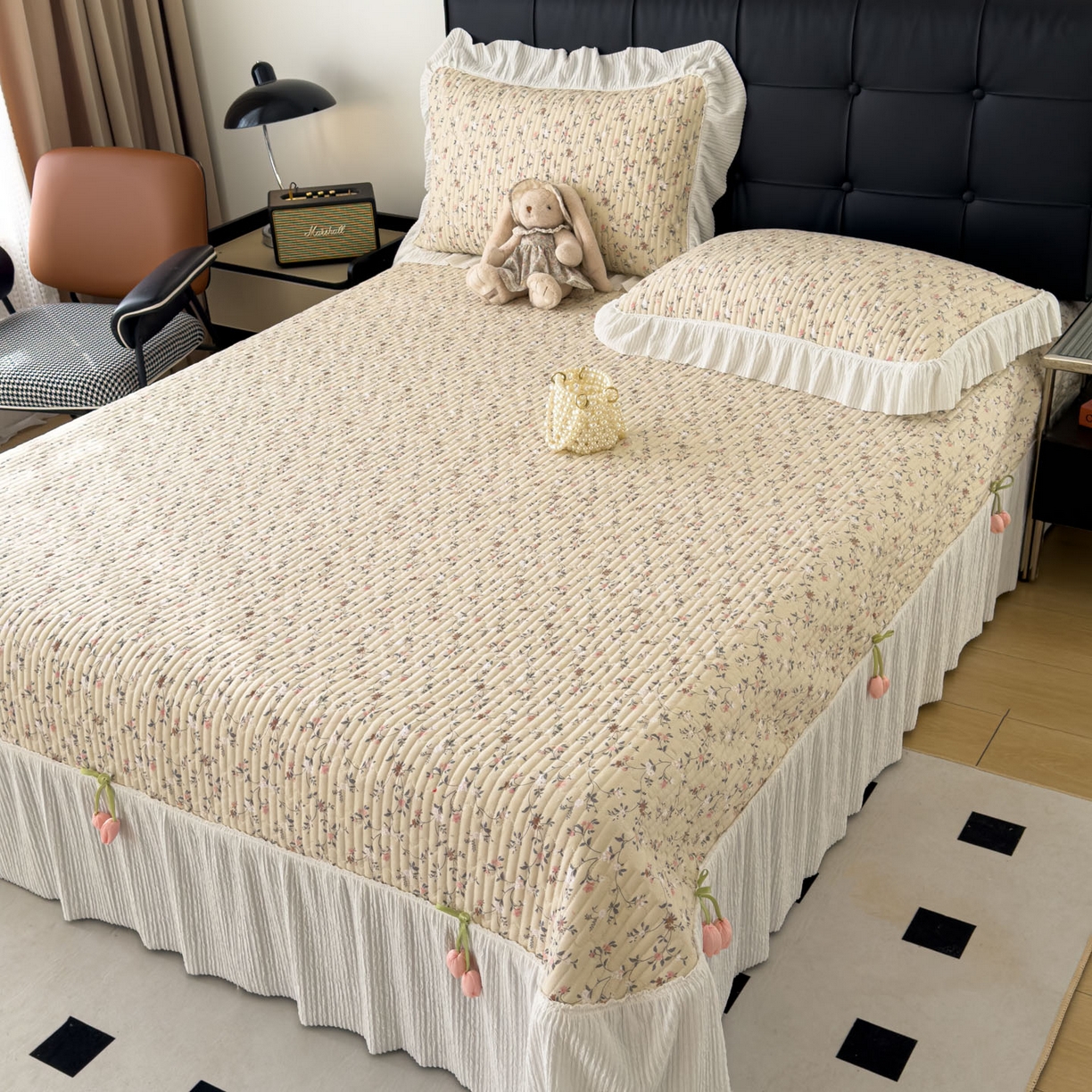 91家纺网 家纺一手货源 找家纺 花漾家居 2026新款雪尼尔雪纺蕾丝大花边床盖单品床盖单件三件套 幽兰月色