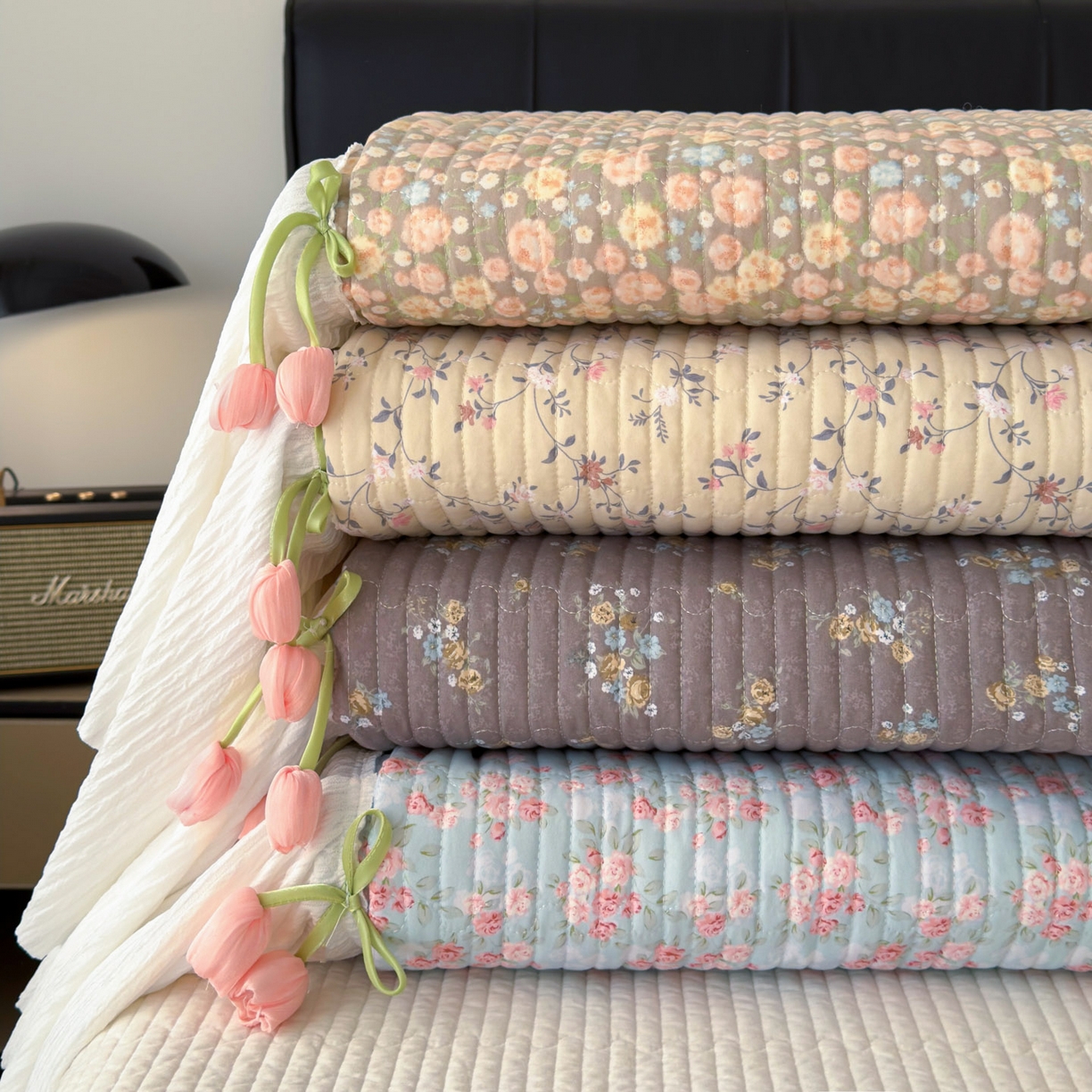 91家纺网 家纺一手货源 找家纺 花漾家居 2026新款雪尼尔雪纺蕾丝大花边床盖单品床盖单件三件套 组合图仅供参考不可下单