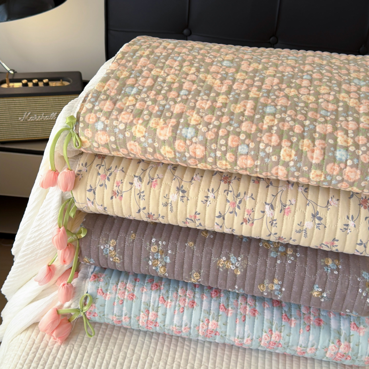 91家纺网 家纺一手货源 找家纺 花漾家居 2026新款雪尼尔雪纺蕾丝大花边床盖单品床盖单件三件套 组合图仅供参考不可下单