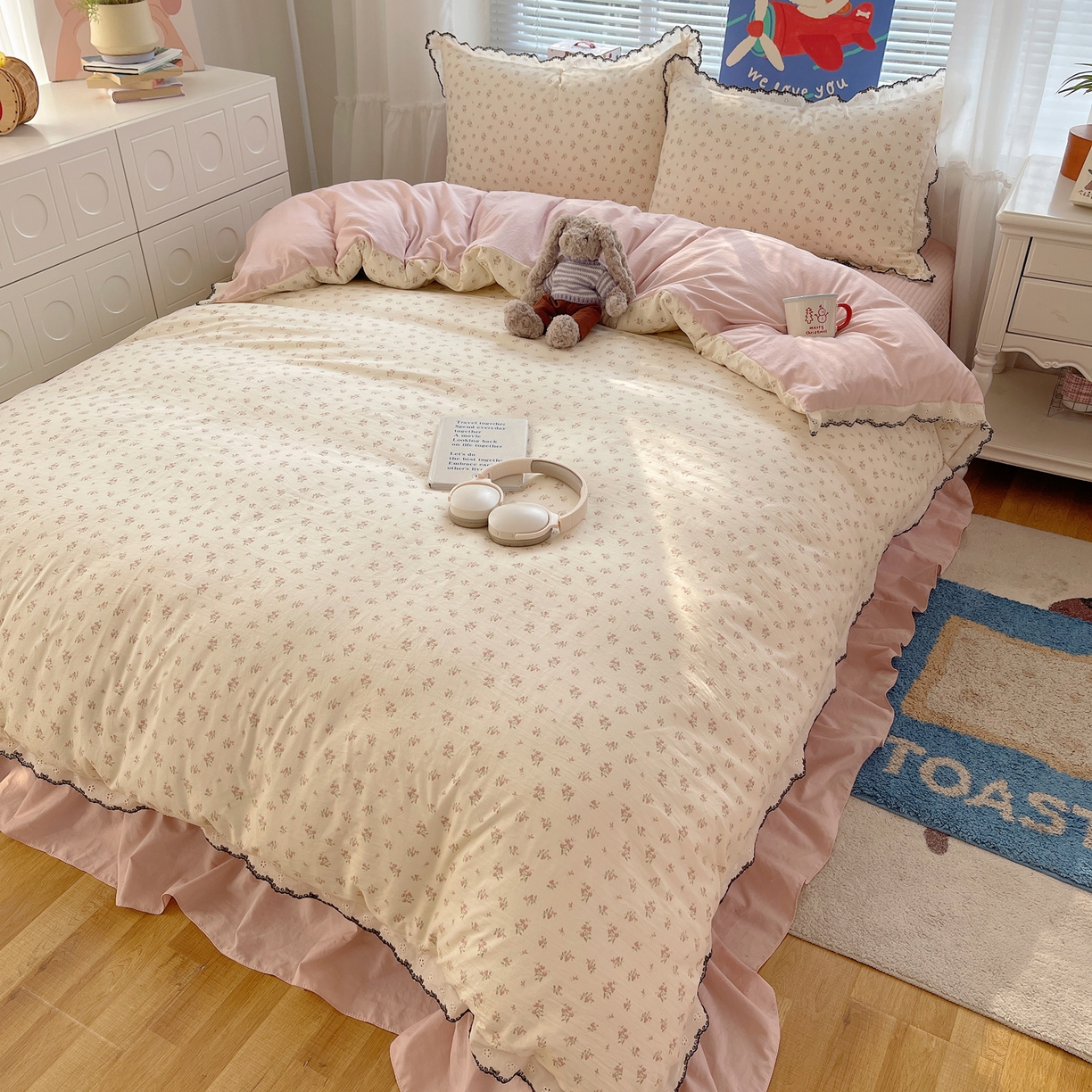 91家纺网 家纺一手货源 找家纺 （总）花漾家居 2026小红书推荐款小清新刺绣花边款床单床盖款四件套新款