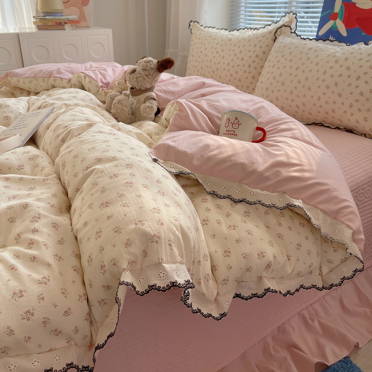 91家纺网 家纺一手货源 找家纺 （总）花漾家居 2026小红书推荐款小清新刺绣花边款床单床盖款四件套新款