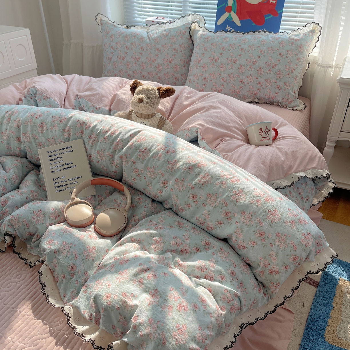 91家纺网 家纺一手货源 找家纺 花漾家居 2026小红书推荐款小清新刺绣花边款床单床盖款四件套新款 花仙子