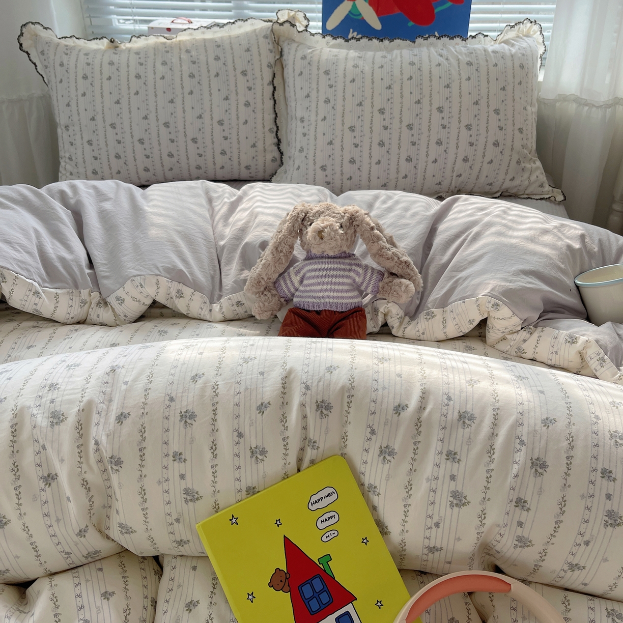 91家纺网 家纺一手货源 找家纺 花漾家居 2026小红书推荐款小清新刺绣花边款床单床盖款四件套新款 琴弦小花