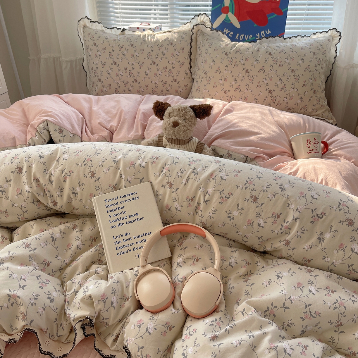 91家纺网 家纺一手货源 找家纺 花漾家居 2026小红书推荐款小清新刺绣花边款床单床盖款四件套新款 甜心花径