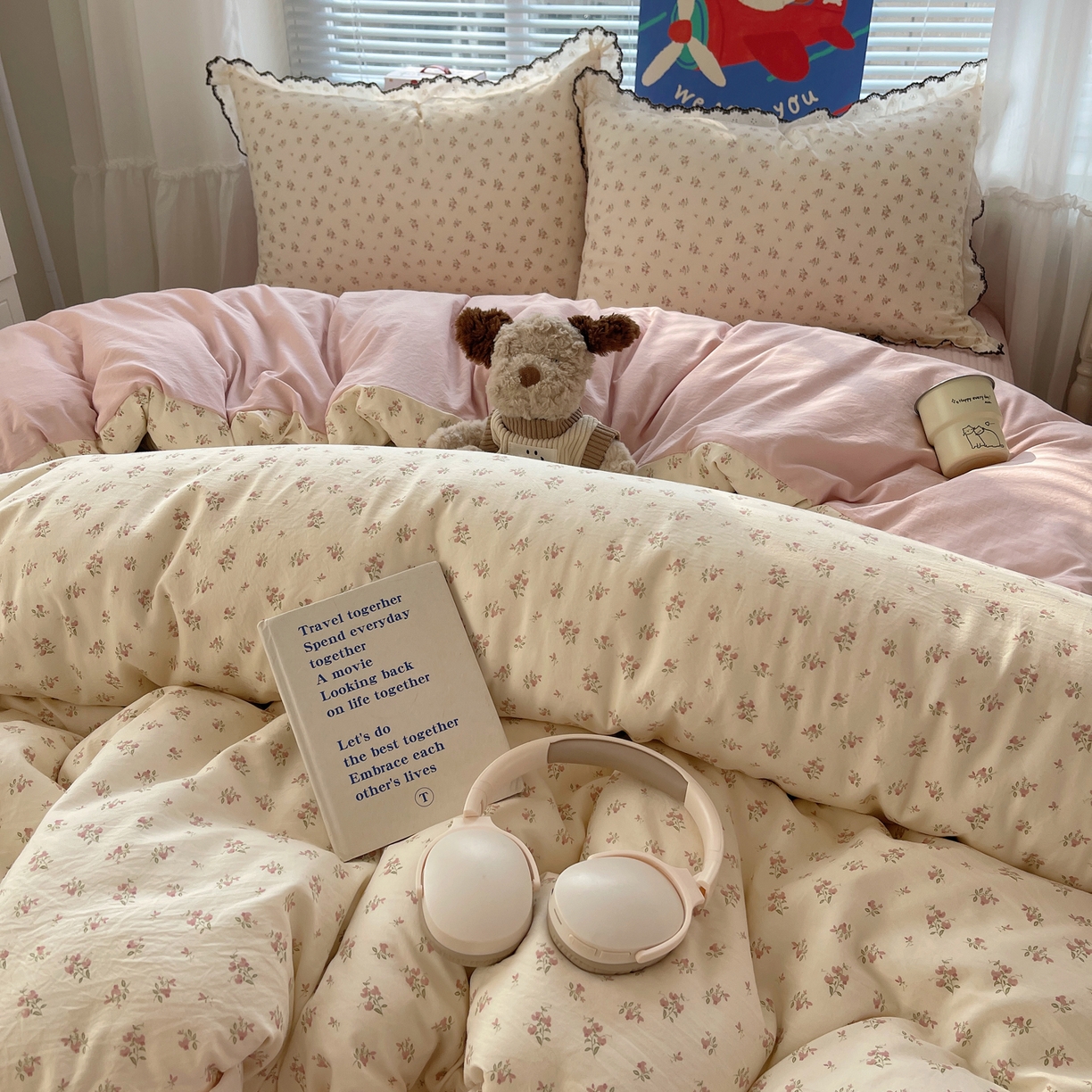 91家纺网 家纺一手货源 找家纺 花漾家居 2026小红书推荐款小清新刺绣花边款床单床盖款四件套新款 甜心小花