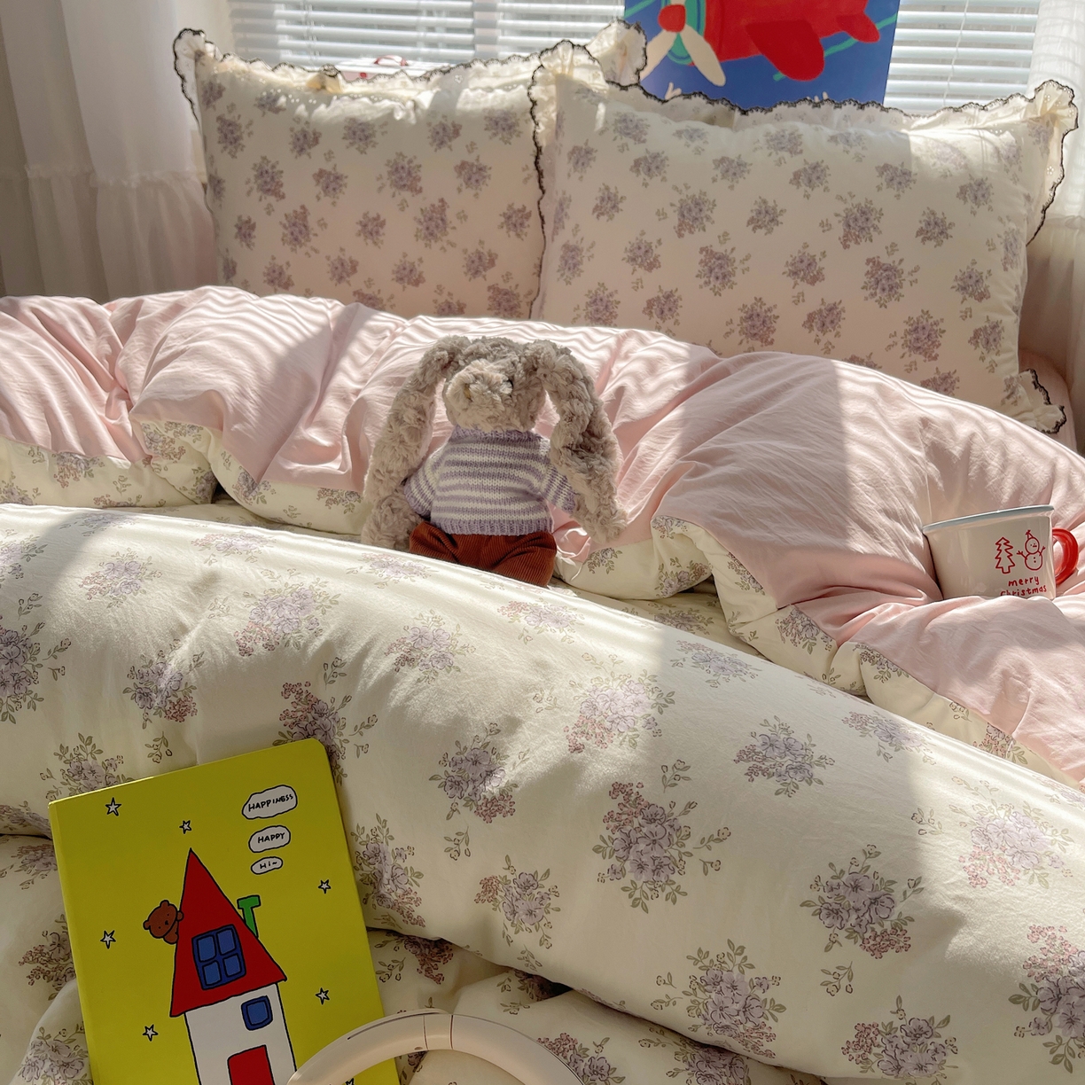 91家纺网 家纺一手货源 找家纺 花漾家居 2026小红书推荐款小清新刺绣花边款床单床盖款四件套新款 甜心紫调