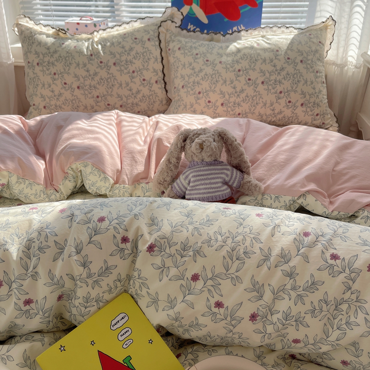 91家纺网 家纺一手货源 找家纺 花漾家居 2026小红书推荐款小清新刺绣花边款床单床盖款四件套新款 甜心紫藤