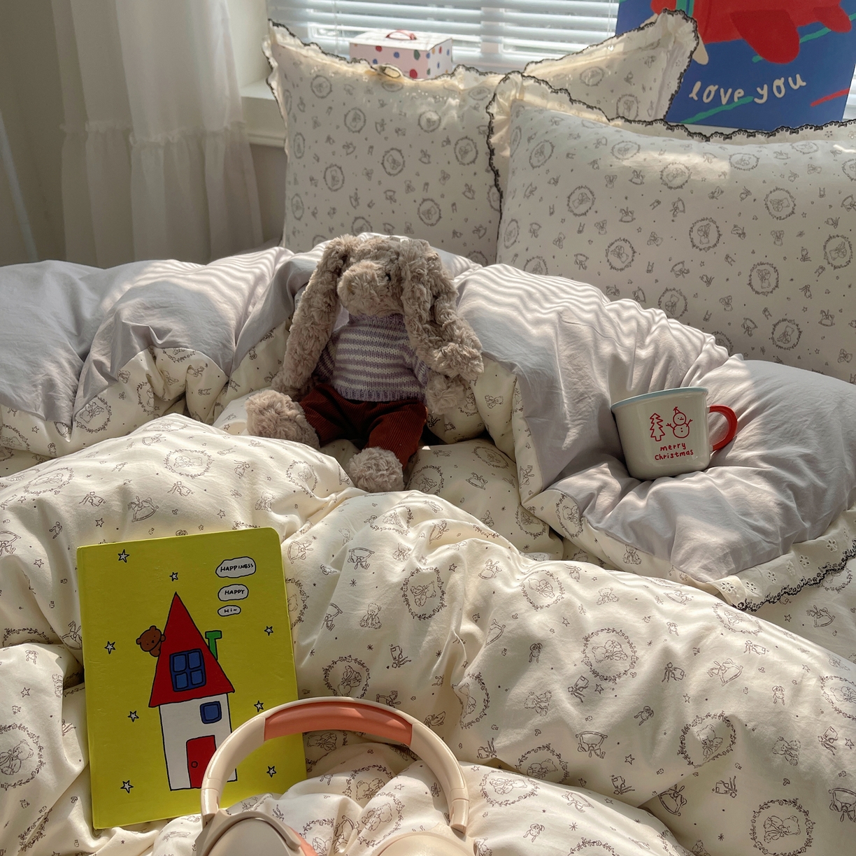 91家纺网 家纺一手货源 找家纺 花漾家居 2026小红书推荐款小清新刺绣花边款床单床盖款四件套新款 童话世界