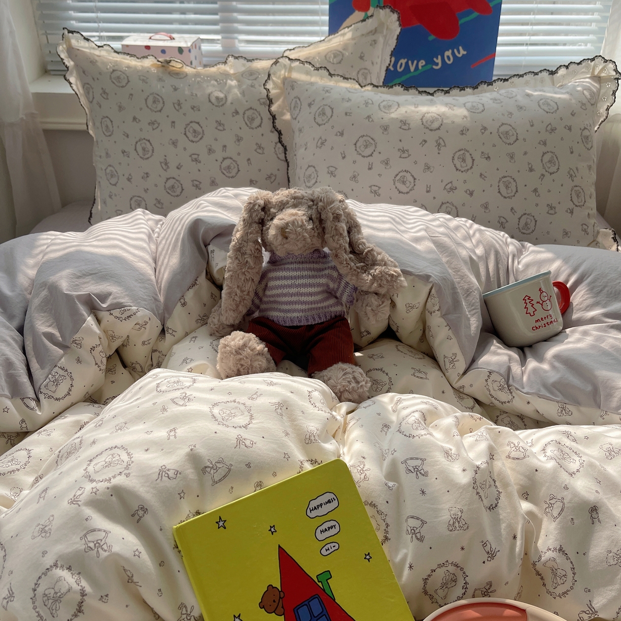 91家纺网 家纺一手货源 找家纺 花漾家居 2026小红书推荐款小清新刺绣花边款床单床盖款四件套新款 童话世界