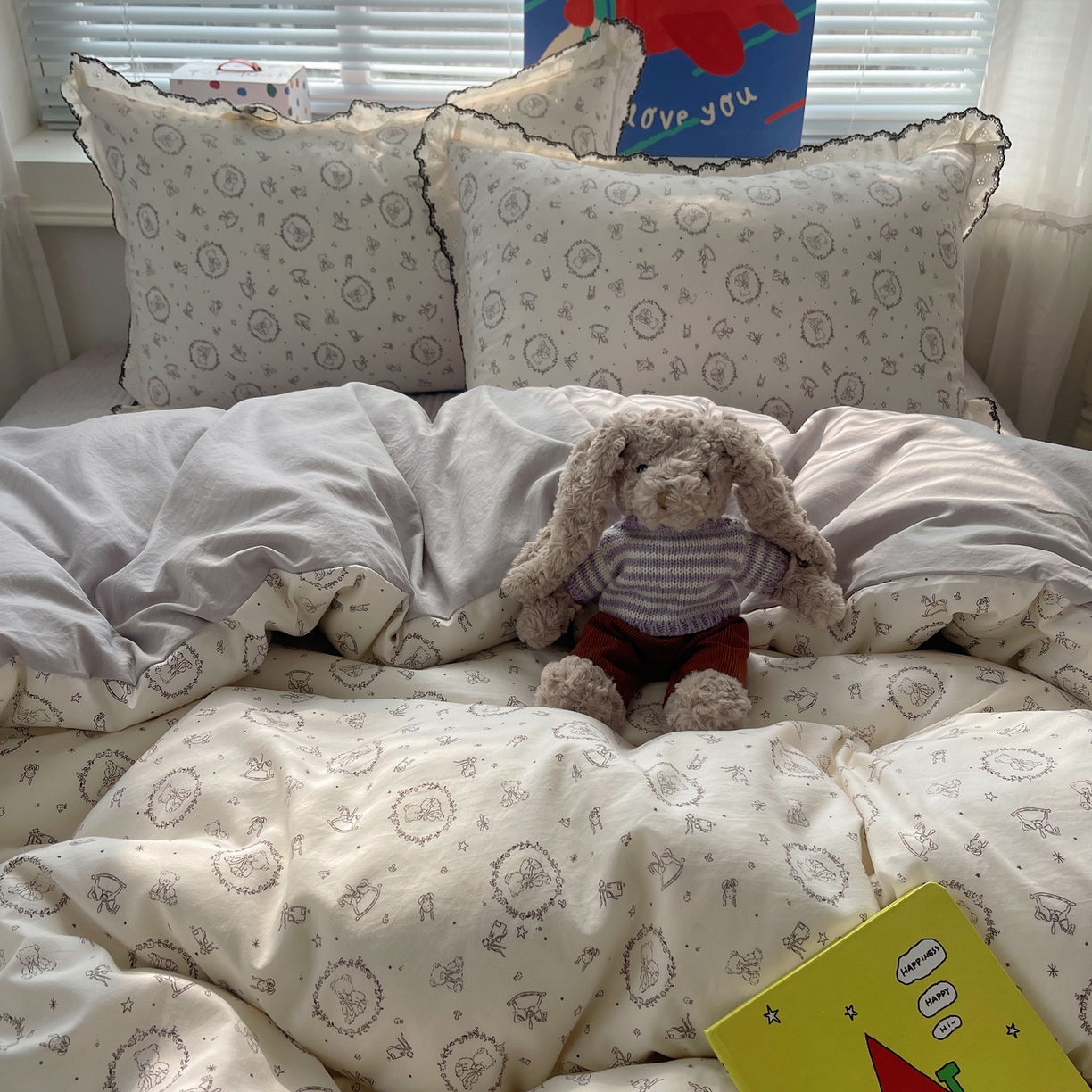 91家纺网 家纺一手货源 找家纺 花漾家居 2026小红书推荐款小清新刺绣花边款床单床盖款四件套新款 童话世界