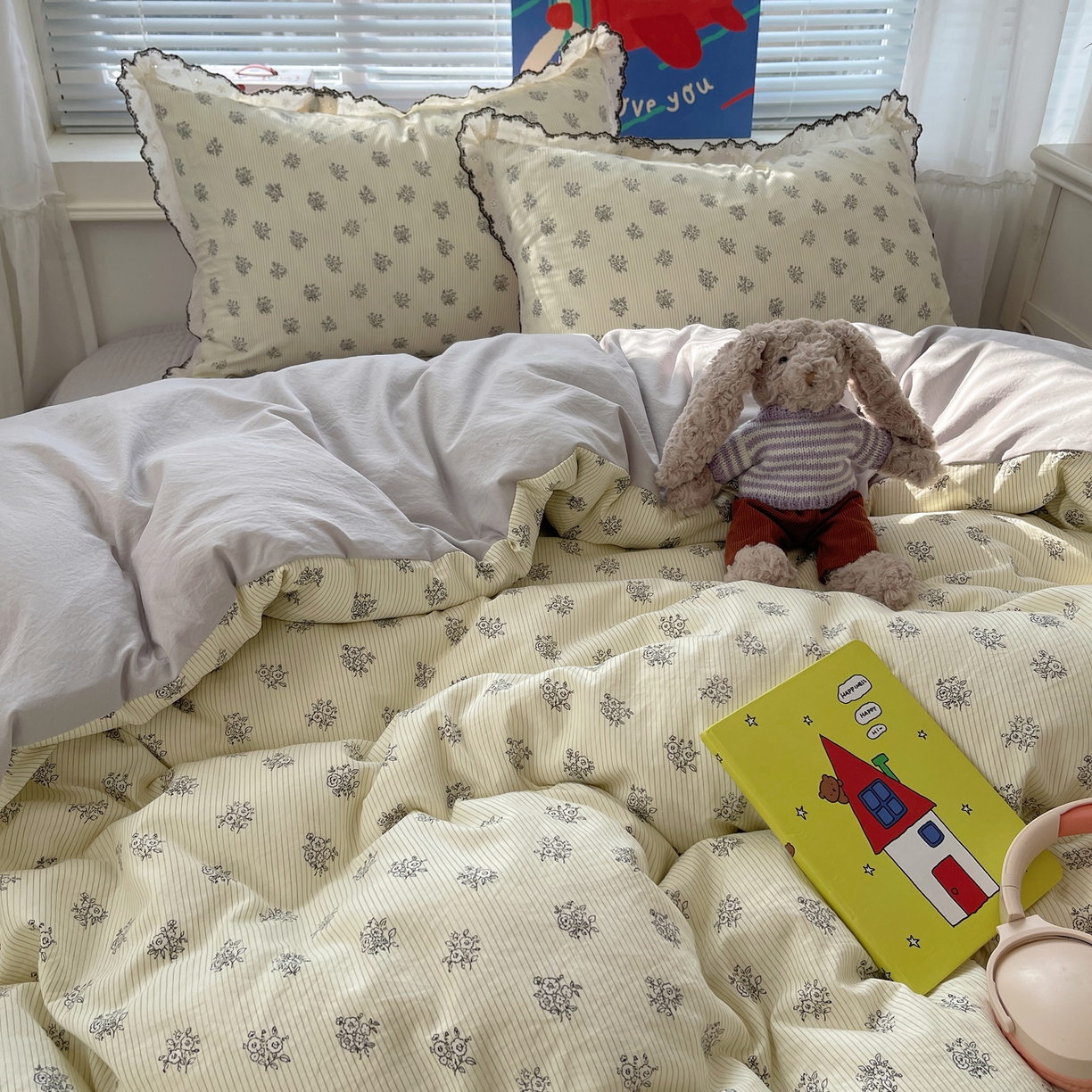 91家纺网 家纺一手货源 找家纺 花漾家居 2026小红书推荐款小清新刺绣花边款床单床盖款四件套新款 晚香