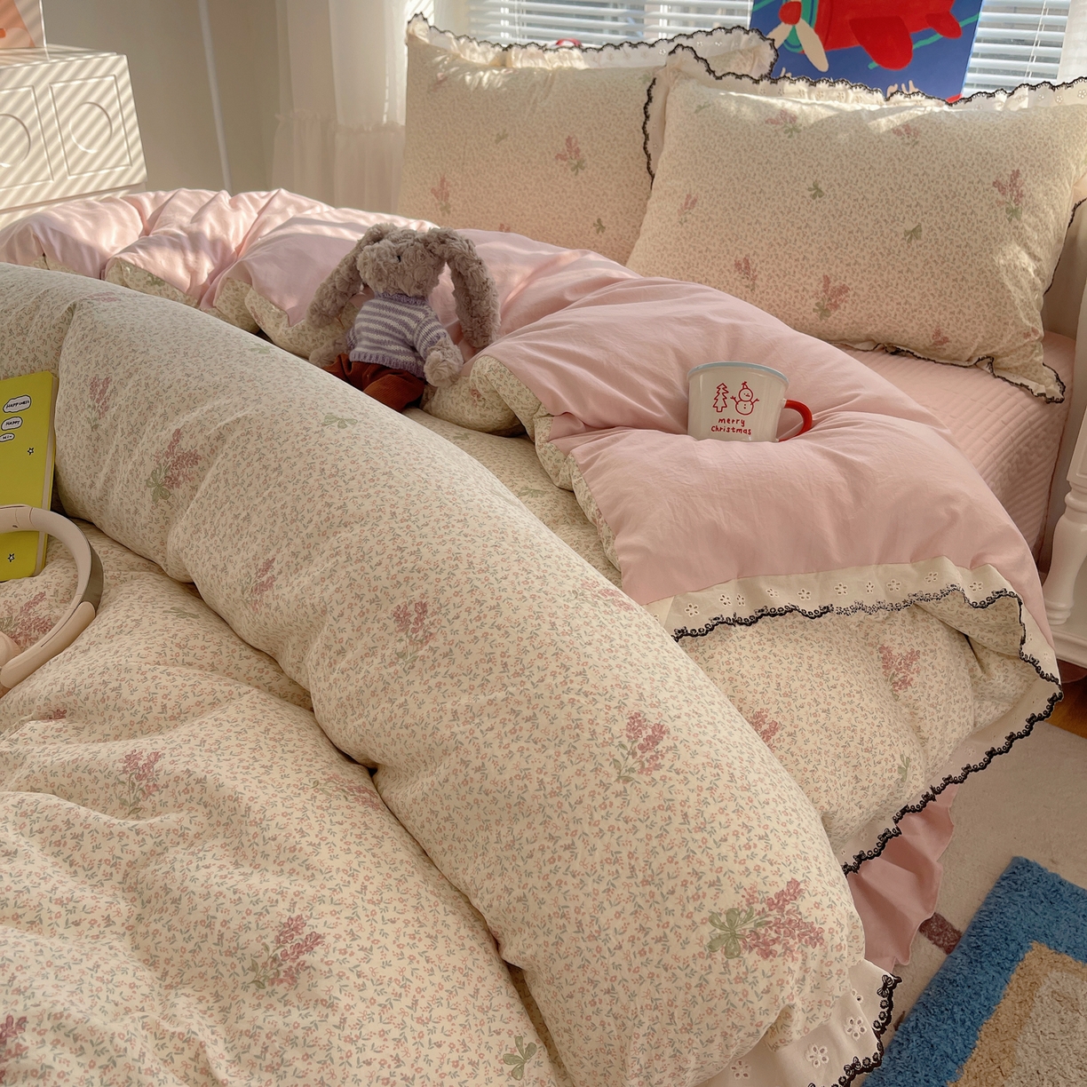 91家纺网 家纺一手货源 找家纺 花漾家居 2026小红书推荐款小清新刺绣花边款床单床盖款四件套新款 薰衣草