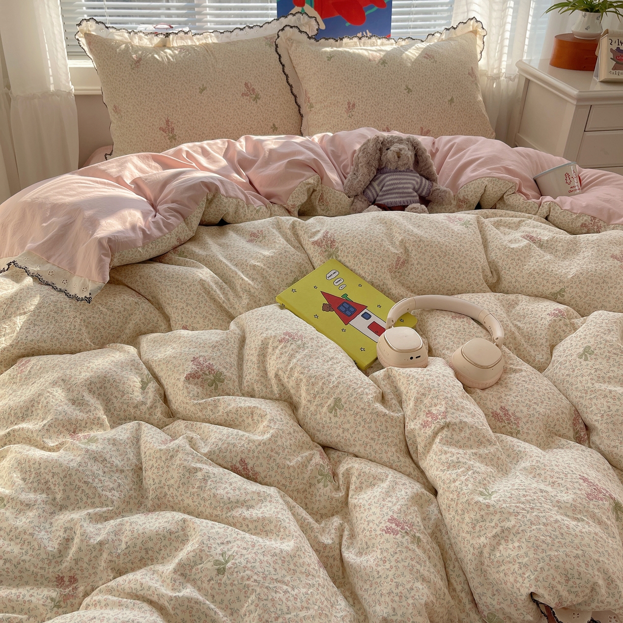 91家纺网 家纺一手货源 找家纺 花漾家居 2026小红书推荐款小清新刺绣花边款床单床盖款四件套新款 薰衣草