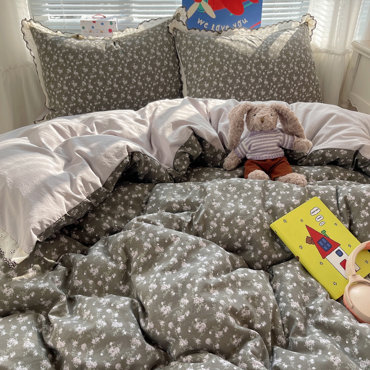 91家纺网 家纺一手货源 找家纺 花漾家居 2026小红书推荐款小清新刺绣花边款床单床盖款四件套新款 夜来香