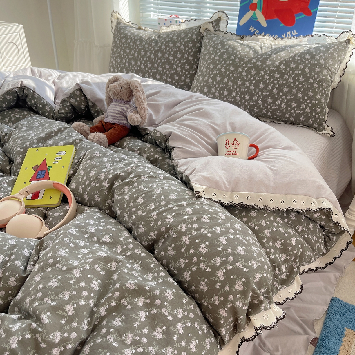 91家纺网 家纺一手货源 找家纺 花漾家居 2026小红书推荐款小清新刺绣花边款床单床盖款四件套新款 夜来香