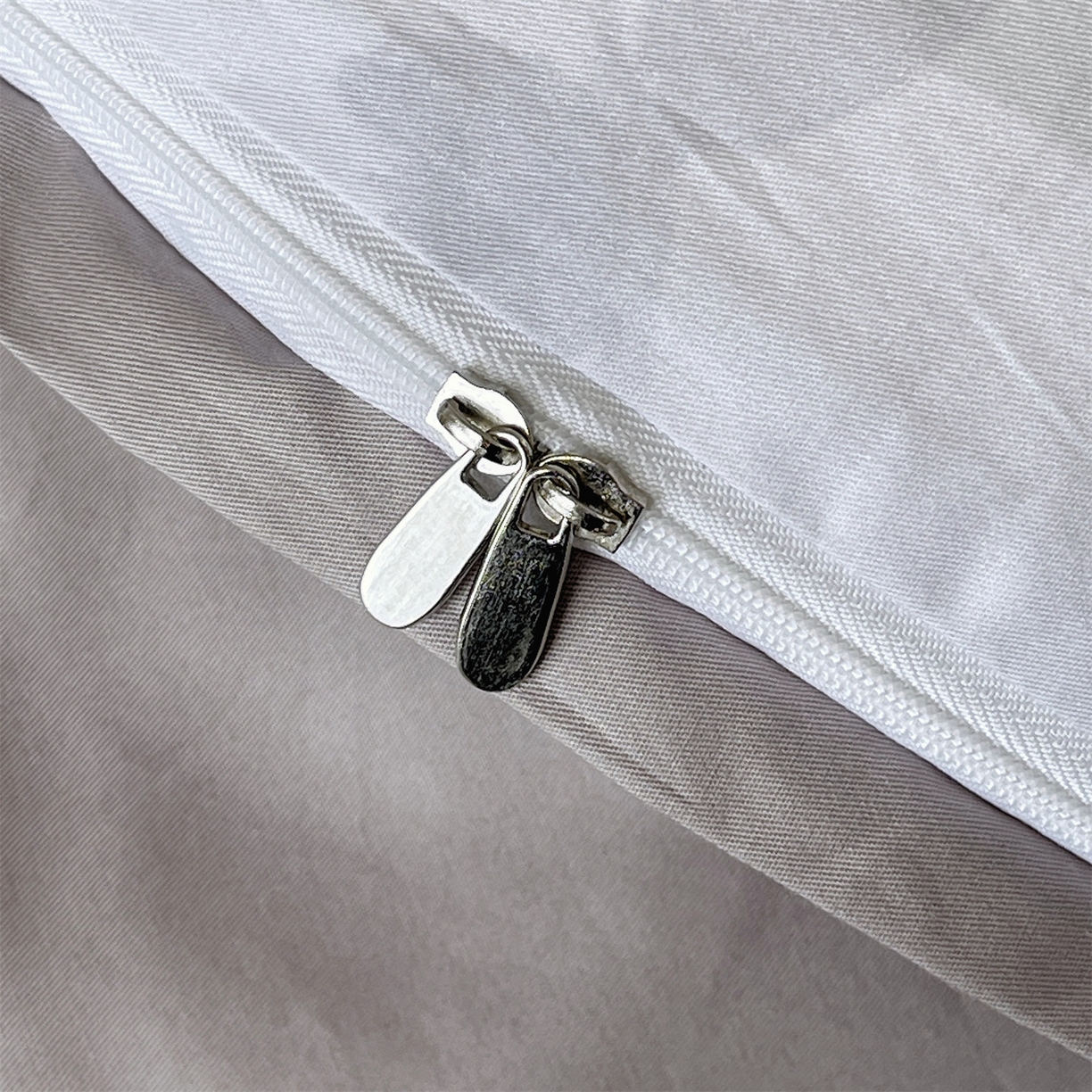 91家纺网 家纺一手货源 找家纺 宝齐莱家纺 2026新款全棉纯棉活性印花单被套被套单件单品被套 玫瑰的故事